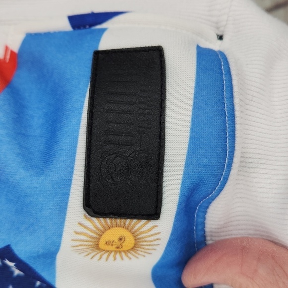 Entree LS Countries Flags Sweatshirt - Picture 6 of 10